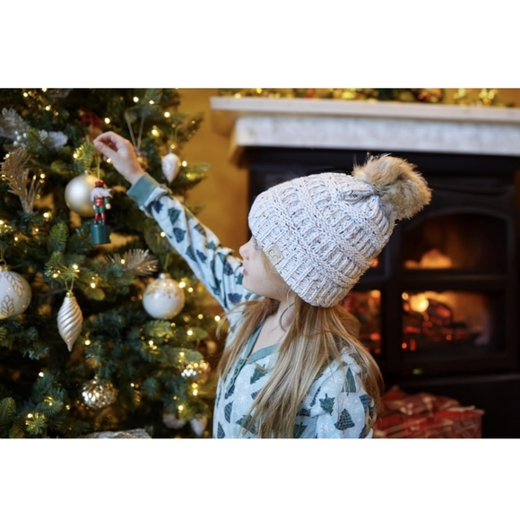 NWT Funky Junque Toddler Cable Knit Pom Winter Hat ivory confetti m-l - Picture 5 of 7